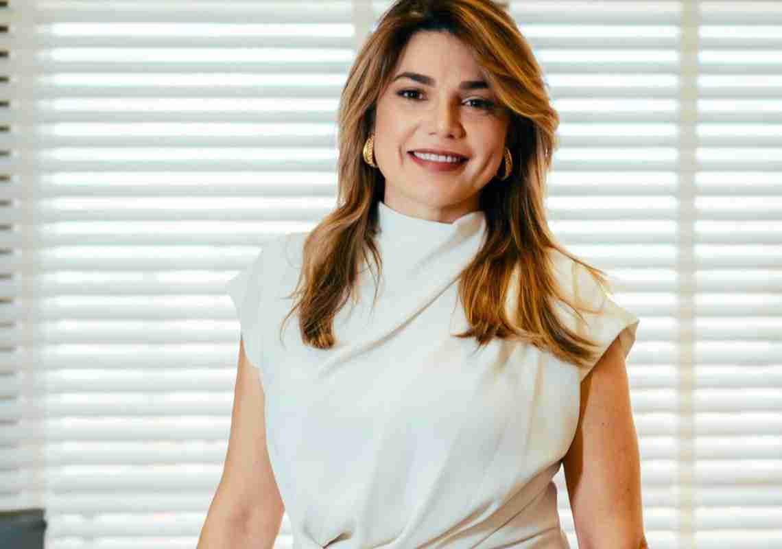 Candidata a vereadora busca transformar Fortaleza na capital nacional da leitura